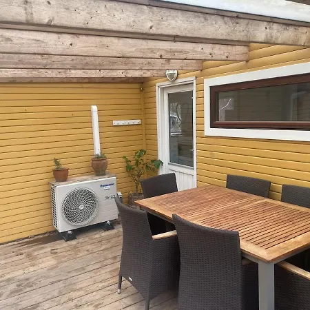 Cozy Summerhouse Knebel