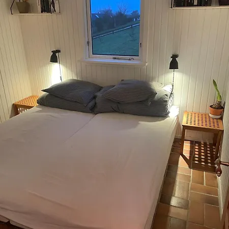 Cozy Summerhouse