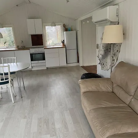 Cozy Summerhouse *